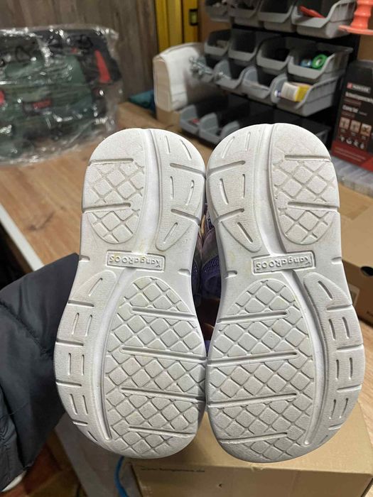 Продавам детски сандалки KangaROOS