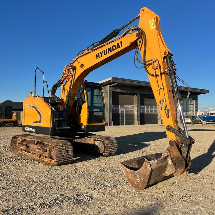 Hyundai HX 130 LCR