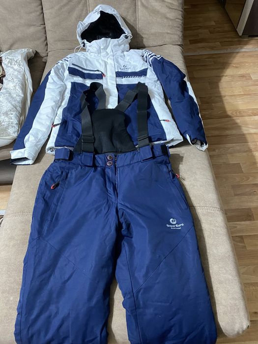 Продается лыжный костюм