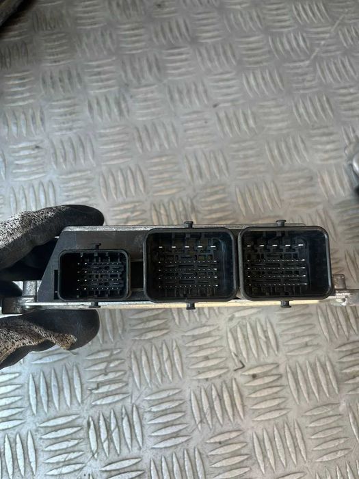 Компютър за двигател от Citroen C3 1.2i 82ks 2018г.