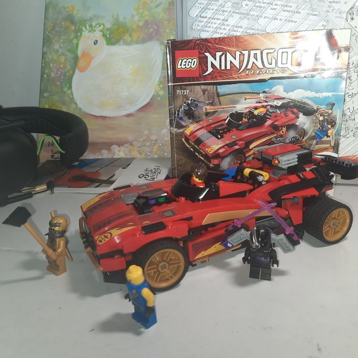 Lego ninjago mașină