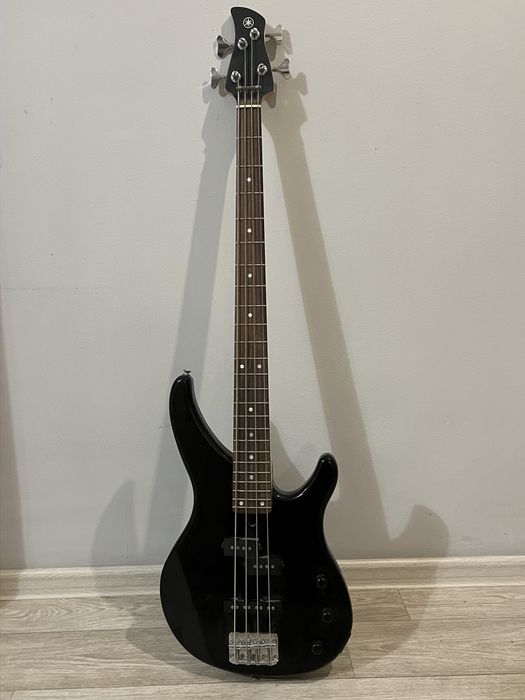 Продается гитара bass