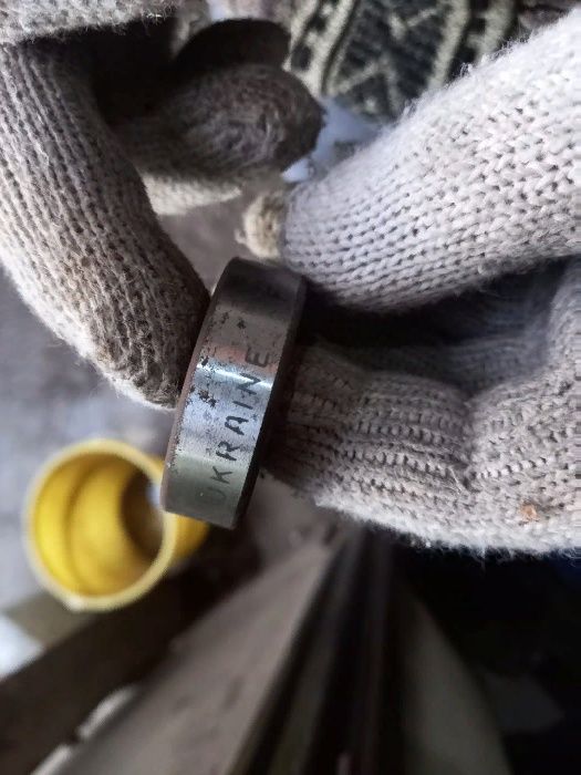 Продам подшипники 62042RS