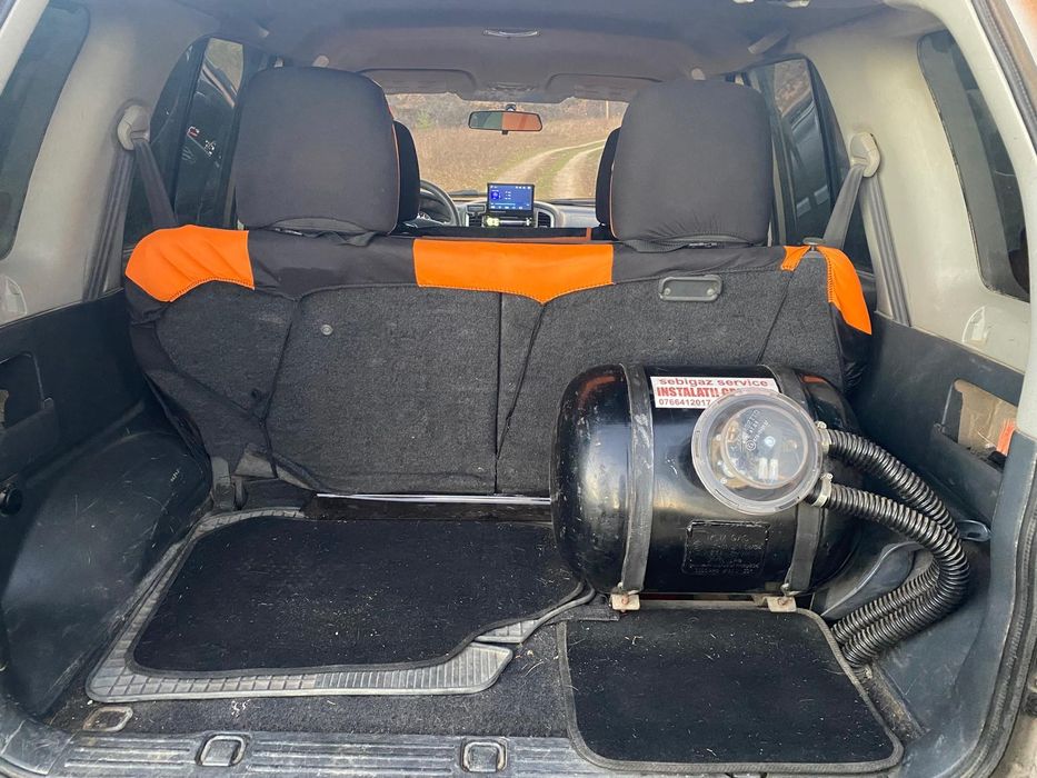 Suzuki Grand Vitara - off road
