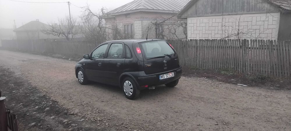 Opel. Corsa. Twinport.