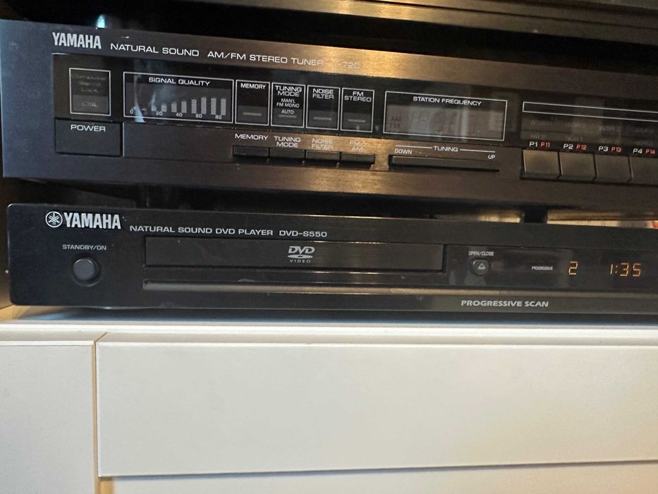 DVD Player Yamaha Natural Sound DVD-S550 + telecomanda - defect - citeste doar anumite CD/DVD