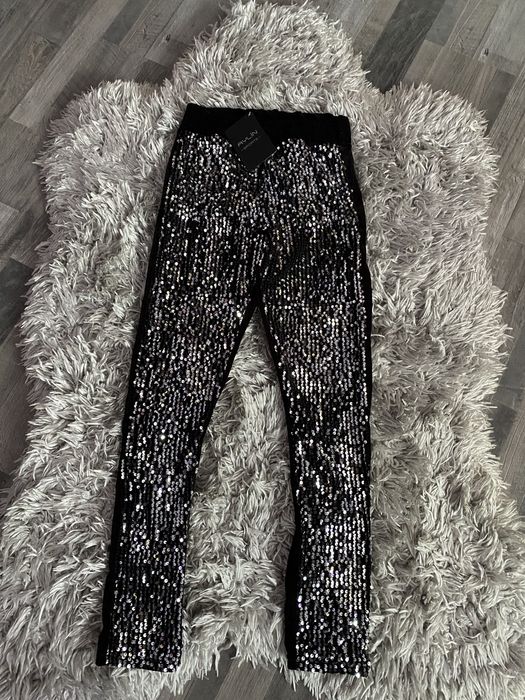 Pantaloni cu paiete