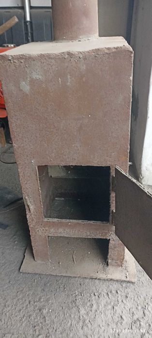Продам металлическую печь.
