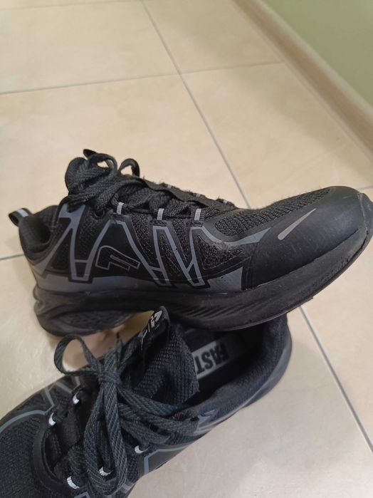 Маратонки FLAIR номер 40