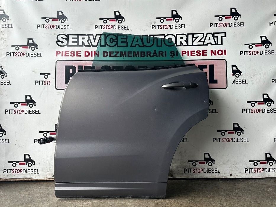 usa stanga spate maserati levante q4 2016 2017 2018 2019 gri