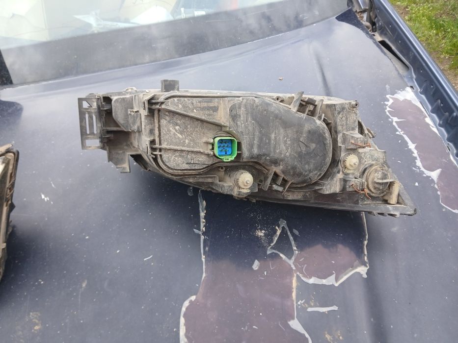 Faruri ford focus mk2