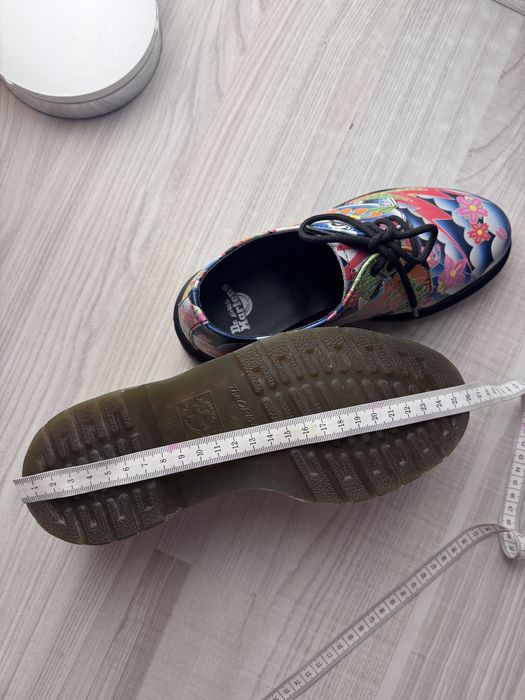 Pantofi model Dr Martens 1461