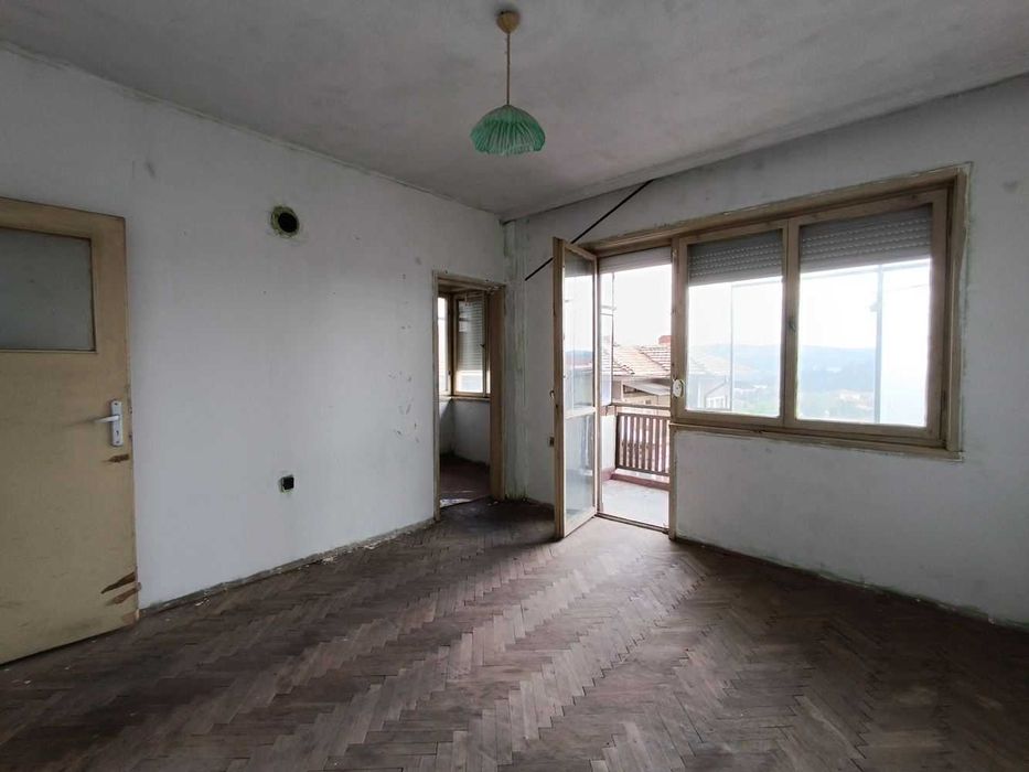 Продава се Тристаен апартамент в Велико Търново, Център - 100 кв.м за 1315 €/кв.м - Снимка #5