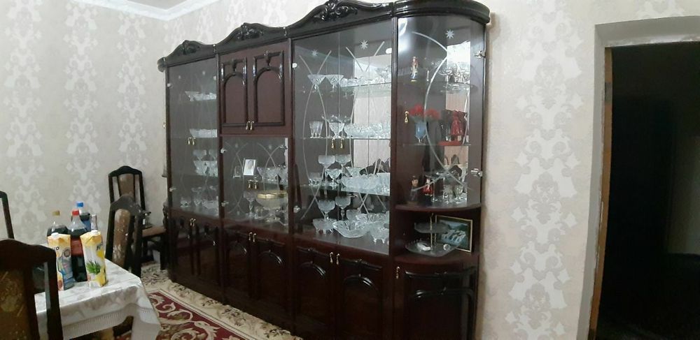 Дубайский стенка сатылады, сборка Ташкентский ,Лавита фирма ,