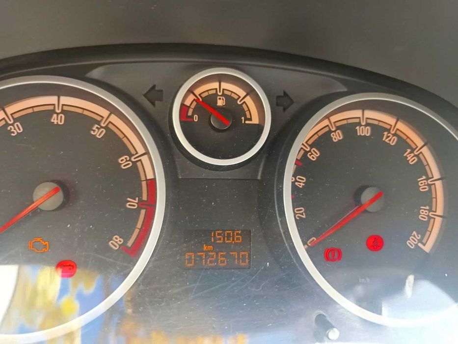 Opel Corsa със заводска газова уредба