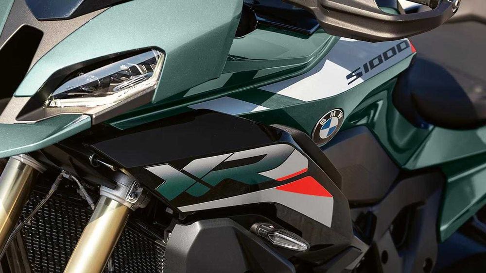 BMW S1000XR Sage Green 2026