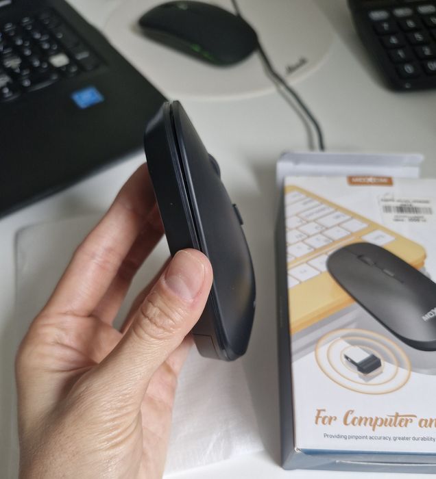 Продам мышь беспроводную