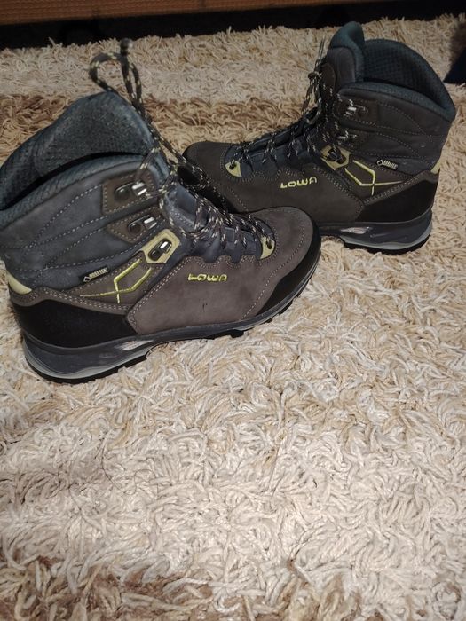 LOWA gore-tex висок клас