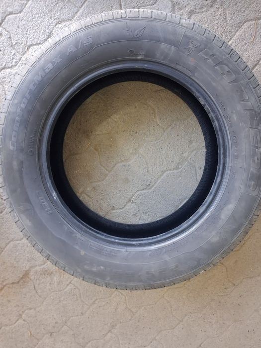 Продам  шины  летние  225х65х17