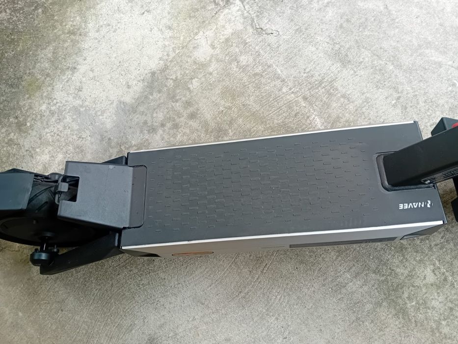 Vând Trotienta electrica Navee S40