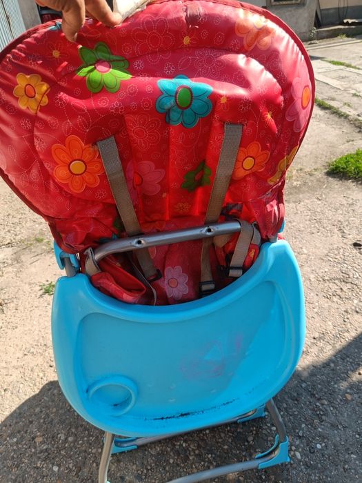 Tricicleta și scaun masa