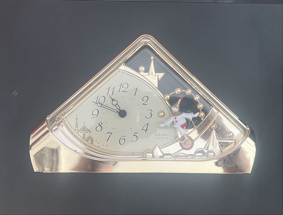 Vand ceas Seiko Quartz de masa
