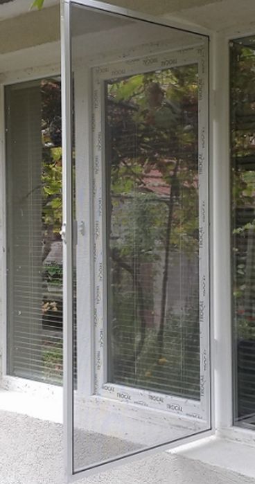 Произвеждам комарници