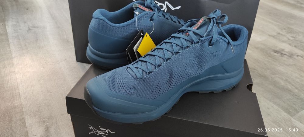 Adidași ArcTerix 48