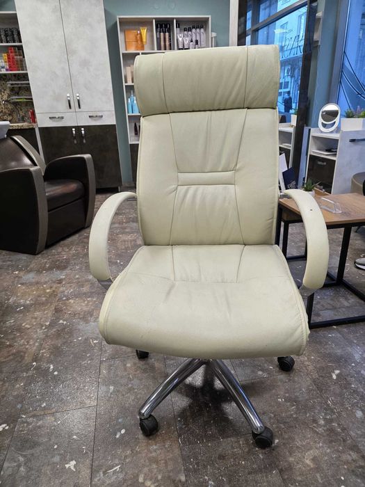 Фризьорски столове