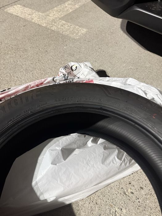 4x Bridgestone Turanza 6 225/55 R19 99V DOT 0326