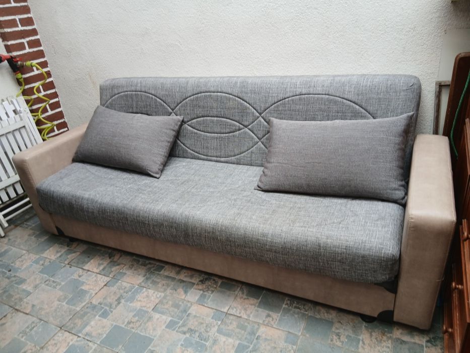 Canapea extensibila