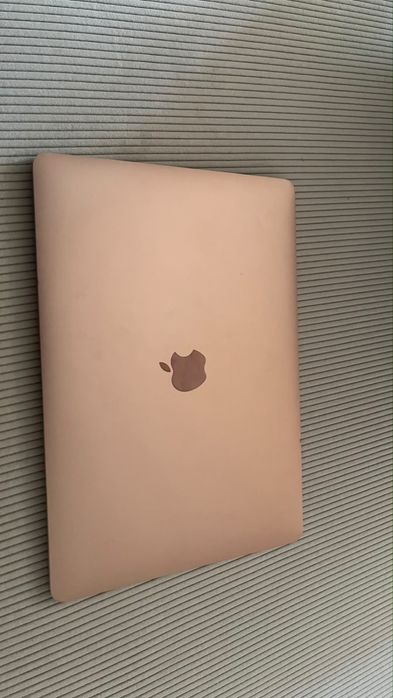 Macbook Air M1 13,6”