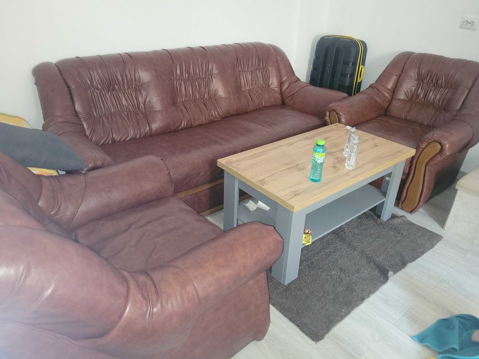 Set canapea+doua fotolii stare foarte bună