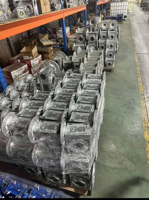 Мотор редуктор червячный RV NMRV