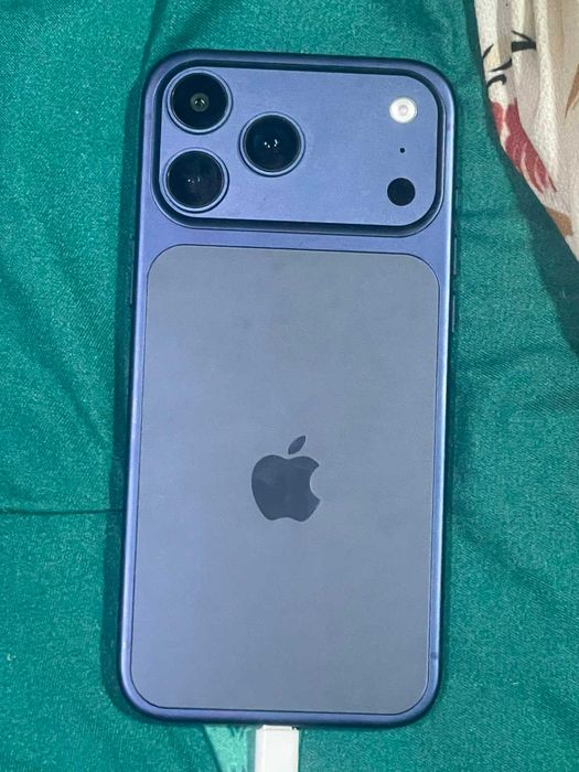 schimb/vand iphone 17 pro max