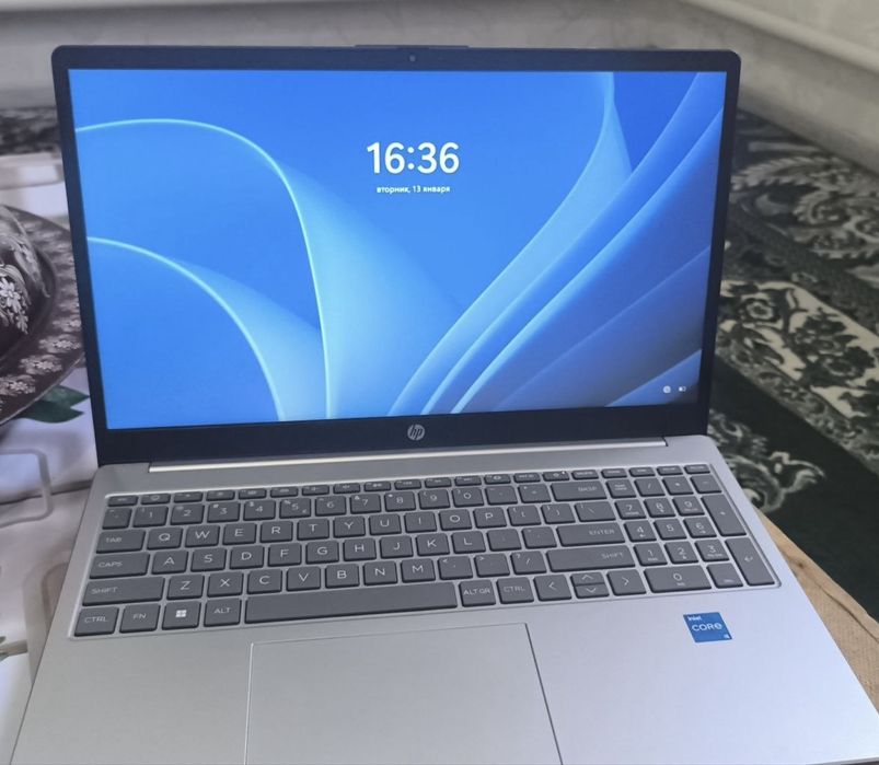 HP Notebook satıladı, 10-15 márte paydalanılġan.