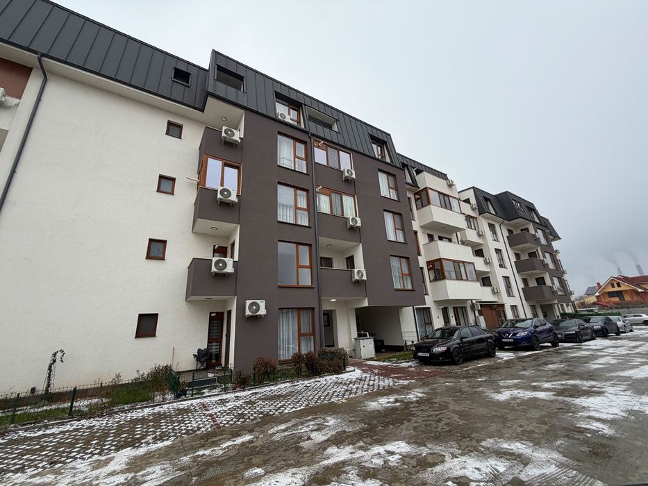 Apartament de inchiriat ,2 camere ,strada Toamnei nr 30,Negociabil