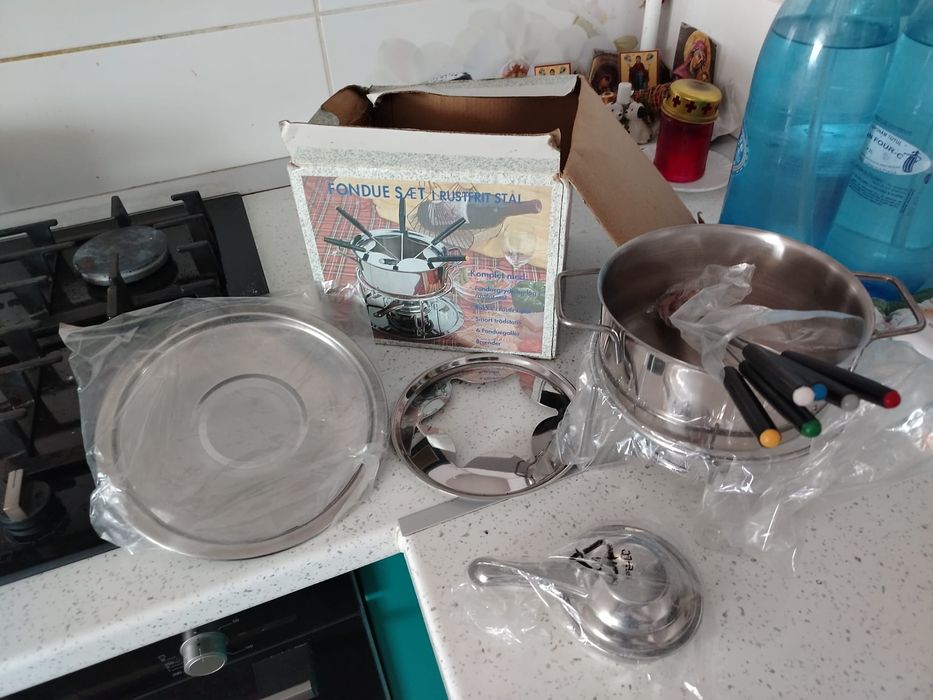 Fondue din inox nou