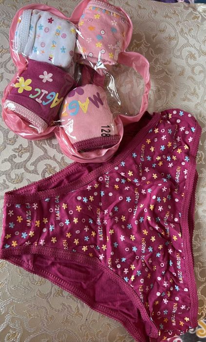 Нови детски памучни бикини. Размер 122-128.