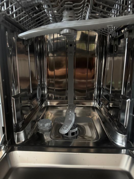 Съдомиялна машина Whirlpool ADG 201