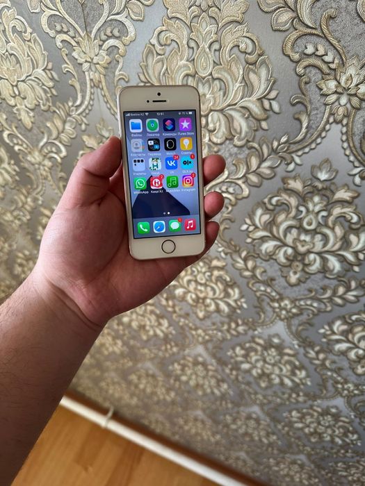 Продам iPhone 5se