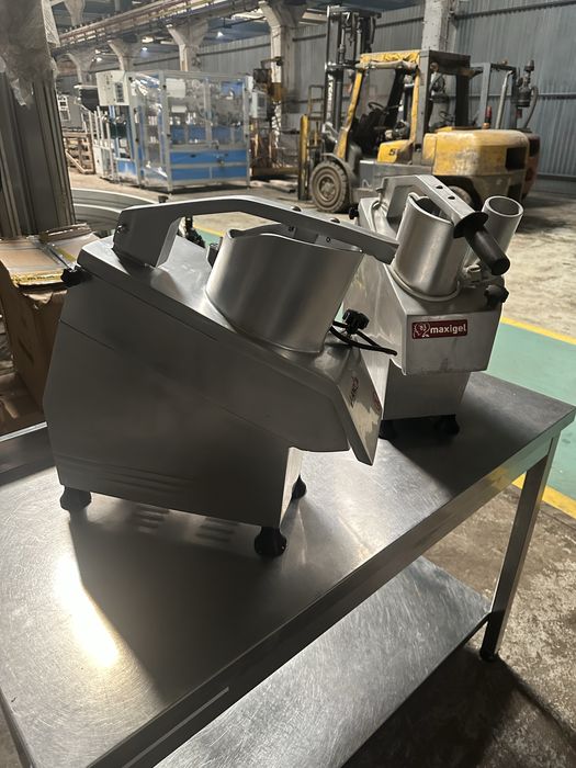 Echipamente restaurant–vitrine, echipamente profesionale (set complet)