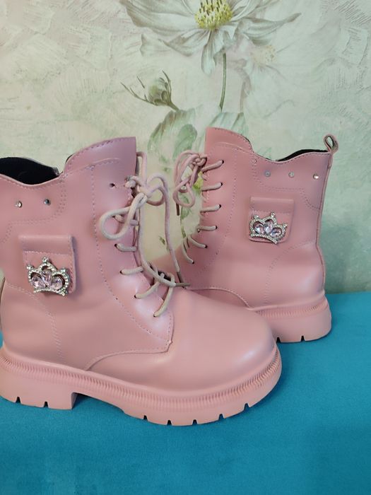 Продам детские сапожки