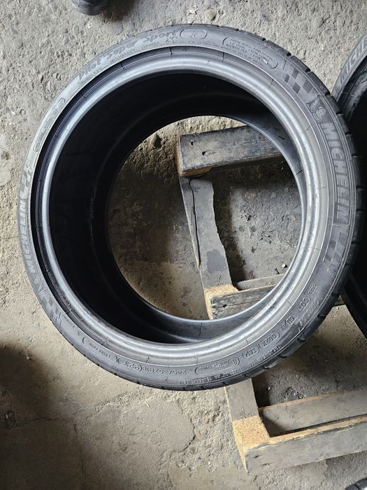 2 anvelope vara 245 35 18 Michelin PilotSuperSport  6mm
