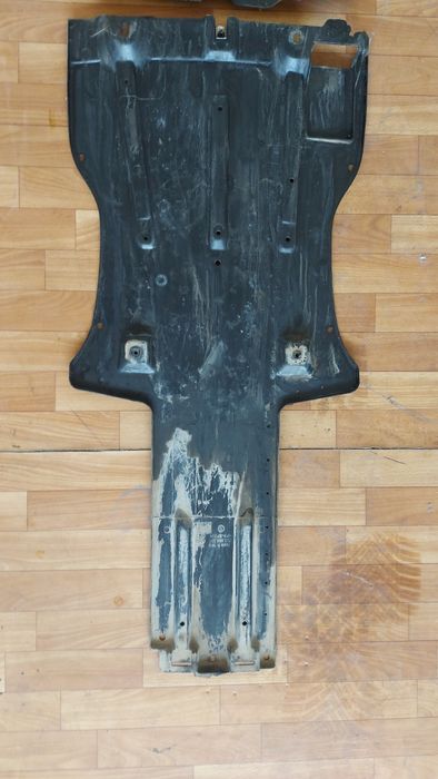 Кора под двигател и скоростна кутия Audi Q7 първо поколение