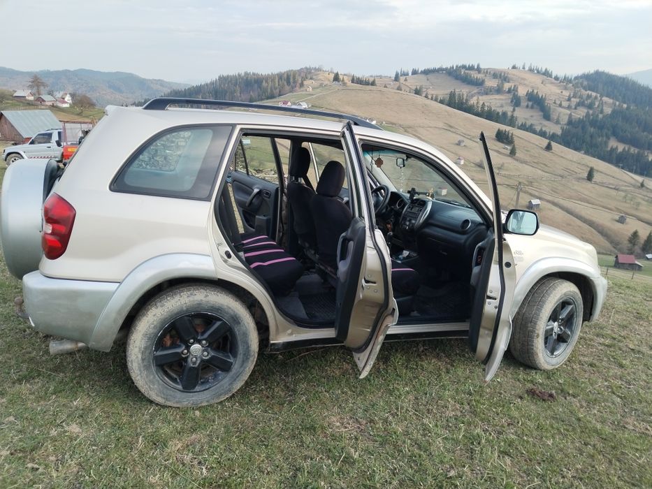 Se vinde Toyota RAV 4