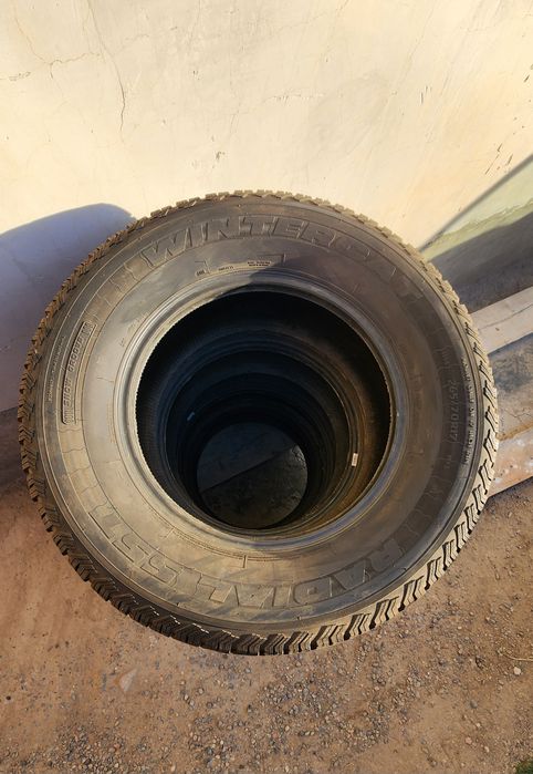 265/70 R17  балон сотилади