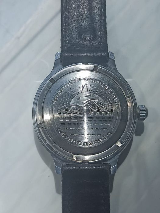 Продам  часы   .