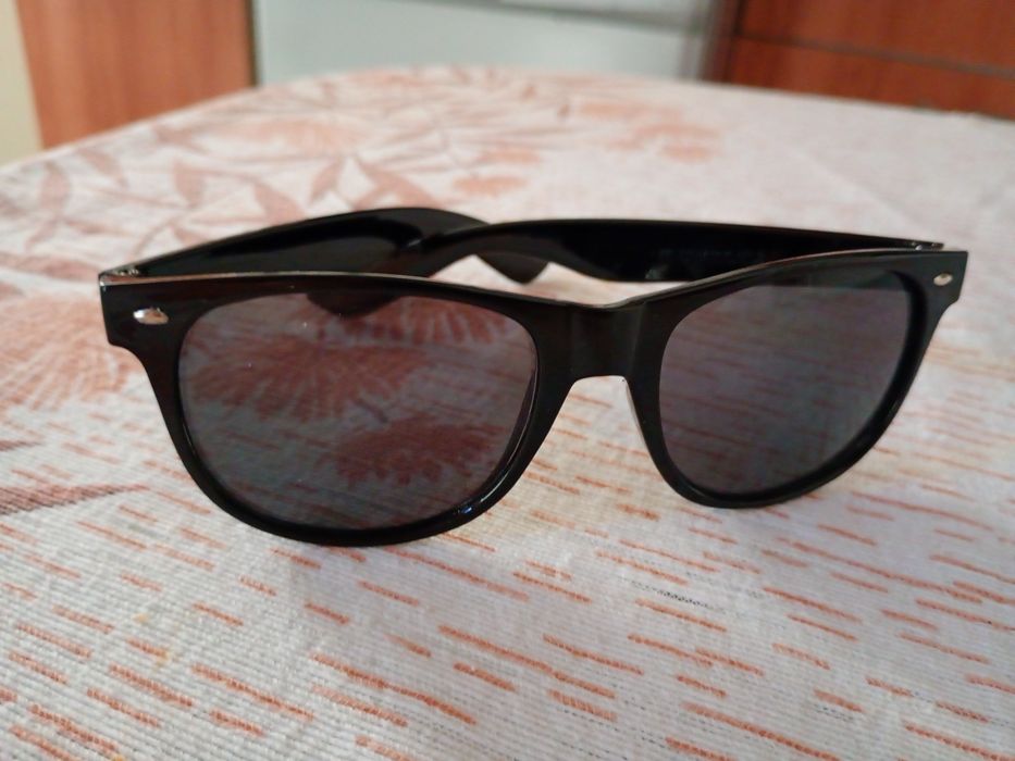 Ochelari de soare impecabili