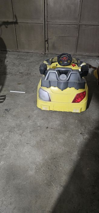 Продаётся детская машинка